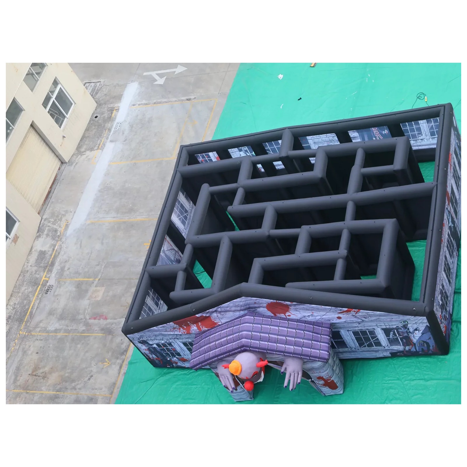 Kids Outdoor Party Venue - Grande Labirinto Inflável Cinza Coberto 10X10m